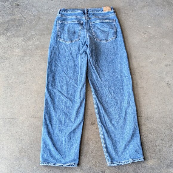 American Eagle Strigid Super High Rise Baggy Straight Jeans size 2 - Picture 8 of 8